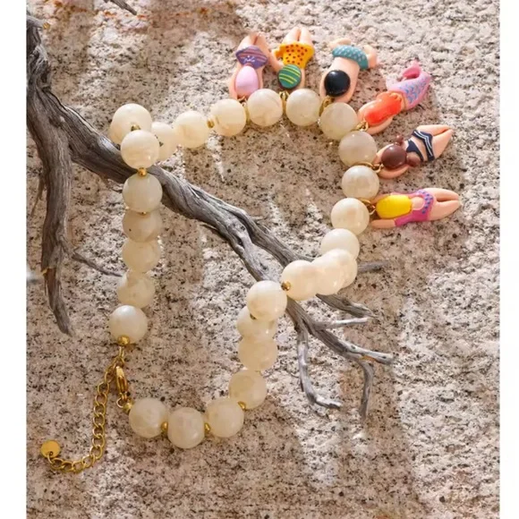 Cute Bikini Beach Girls Necklace - Picture 6 of 8